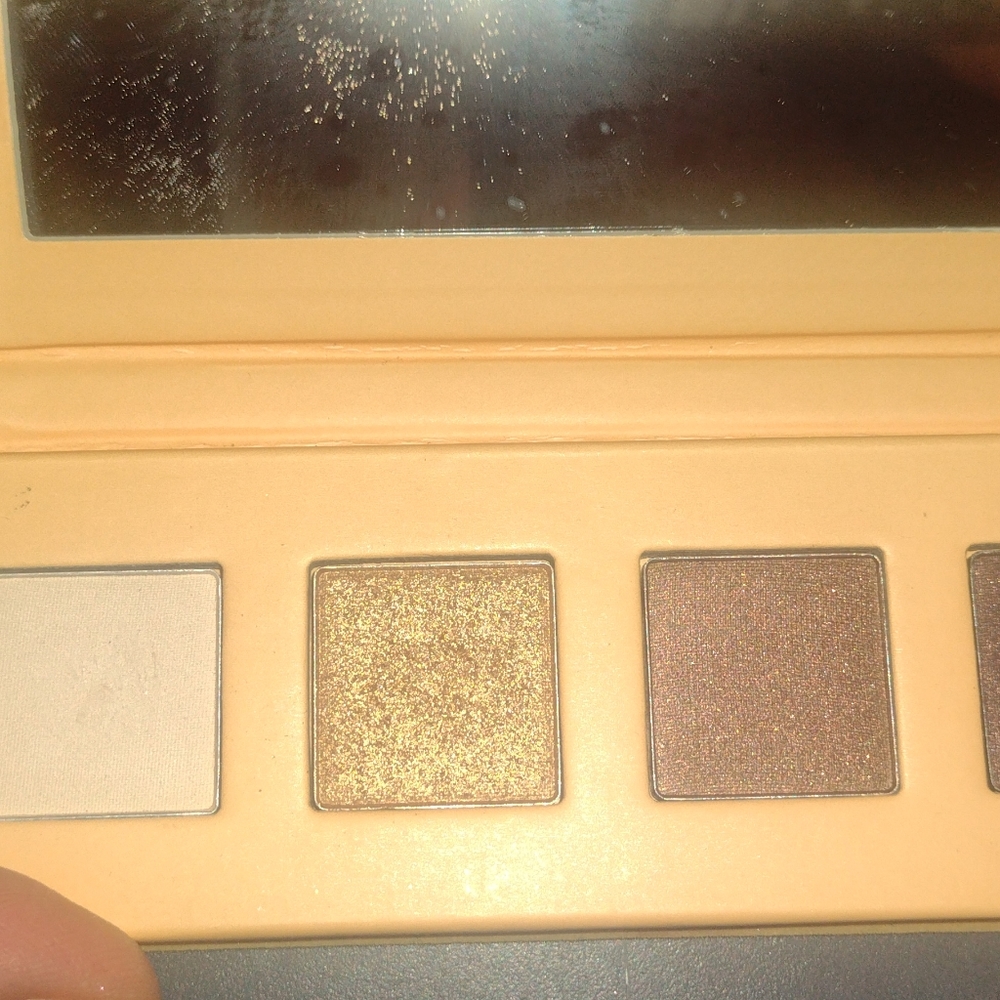 Eye shadow collection